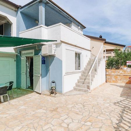 Beautiful Apartment In Vir With Wifi מראה חיצוני תמונה